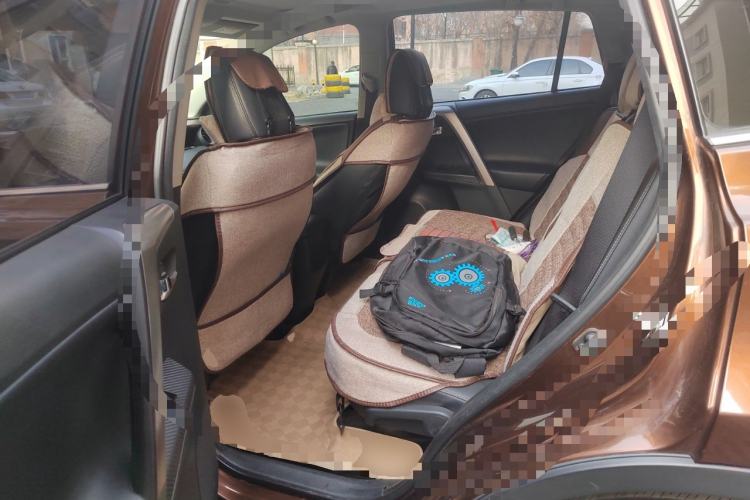 Used Toyota RAV4 2015 2.0L CVT 4x4 Trend Edition Left Rear Seat