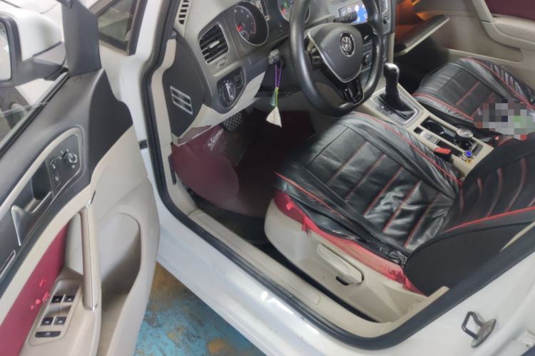 Used Volkswagen Golf 2014 1.6L Automatic Comfort Model Driver Seat