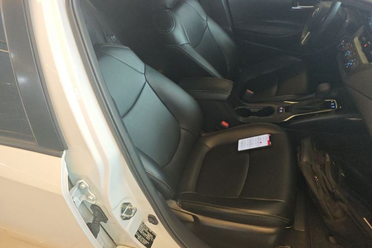 Used Toyota Corolla 2019 1.2T S-CVT GL Pioneer Edition Right Front Seat