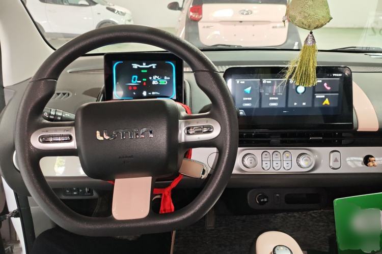 Used CHANGAN NEVO Lumin 2022 155 km – Refreshingly Sweet Edition Center Console