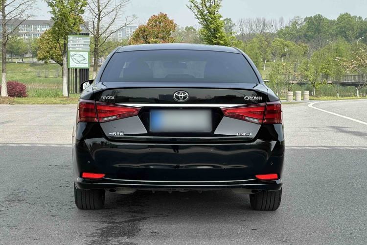 Used Toyota Crown 2015 2.0T Fashion Edition Exterior 3