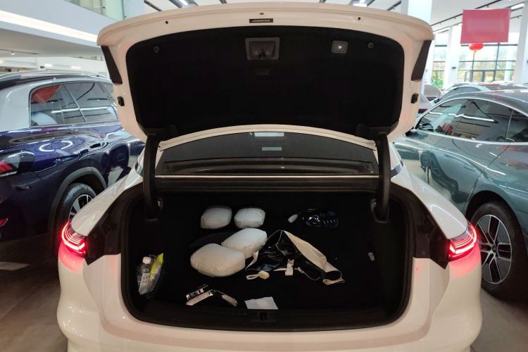 Used IM L7 2022 Dynamic Model
