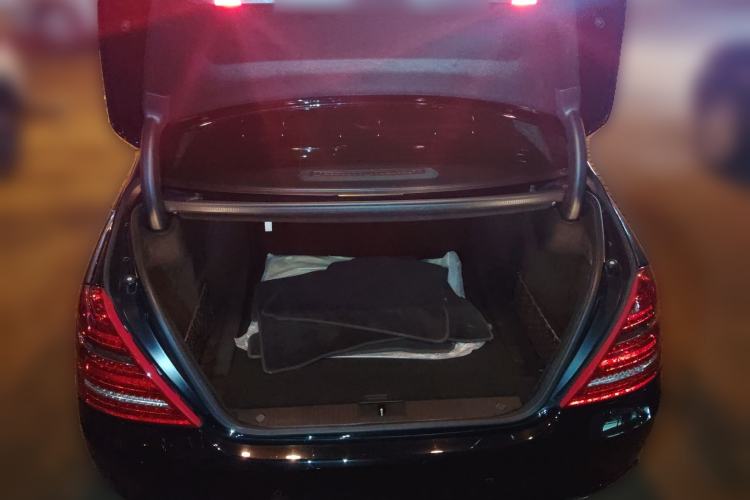 Used Mercedes-Benz S-Class 2012 S 300 L Business Standard Model
