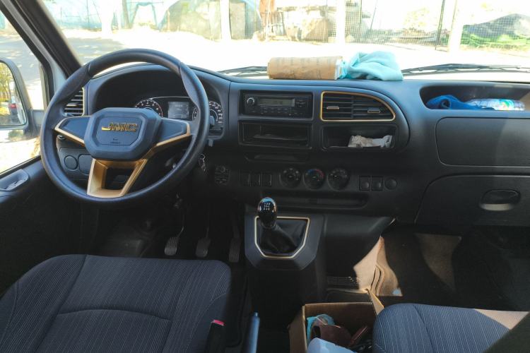 Used JMC Transit 2021 2.8T Space King Standard Version Long Wheelbase Mid-Height Roof Rear Single Tire – Step 6-Seater Diesel China VI Emission Standard JX493
