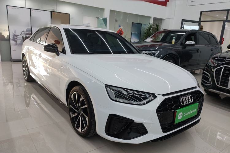 Used Audi A4L 2023 40 TFSI Luxury Dynamic Model Front Right 45 Deg