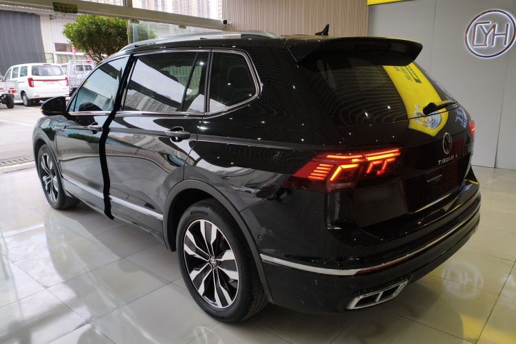 Used Volkswagen Tiguan L 2023 330TSI Automatic Two-Wheel Drive R-Line Flagship Edition