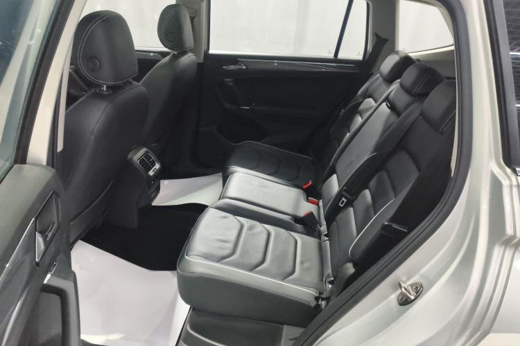 Used Volkswagen Tiguan L 2019 Restyled 330TSI Automatic Two-Wheel Drive R-Line Flagship Version China VI Standard