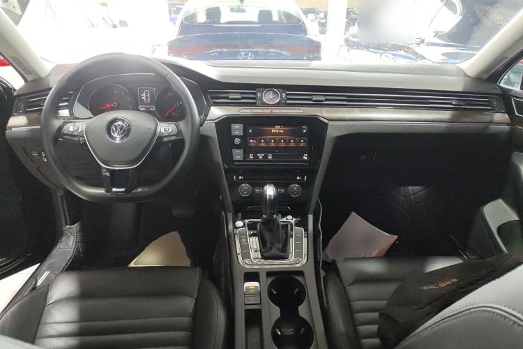 Used Volkswagen Magotan 2019 330TSI DSG Luxury Version China VI Standard
