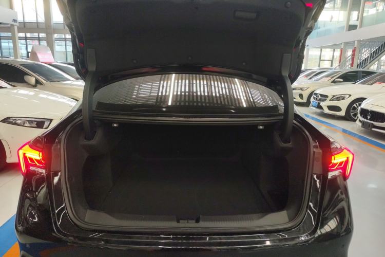 Used Buick LaCrosse 2023 28T Prestige Edition Trunk