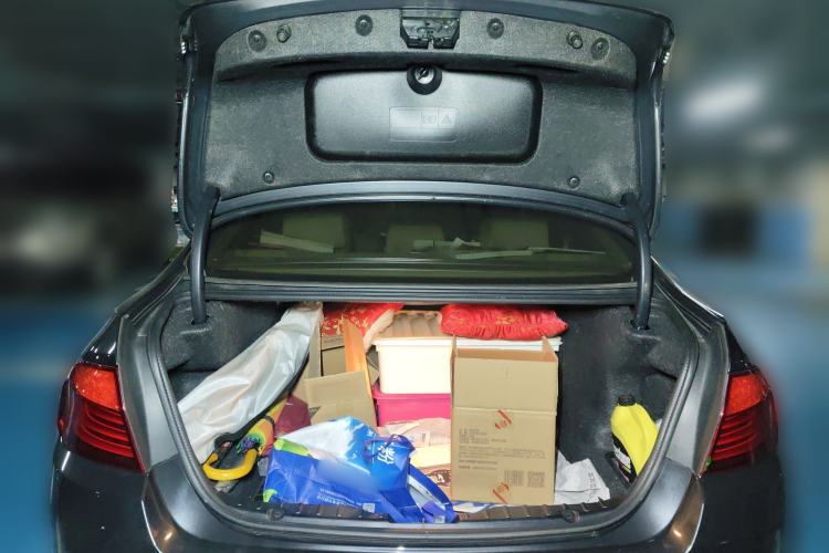 Used BMW 5 Series 2012 523Li Luxury Model
