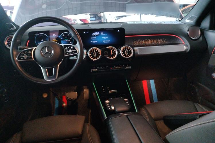 Used Mercedes-Benz EQB 2023-Year Restyled EQB 350 4MATIC
