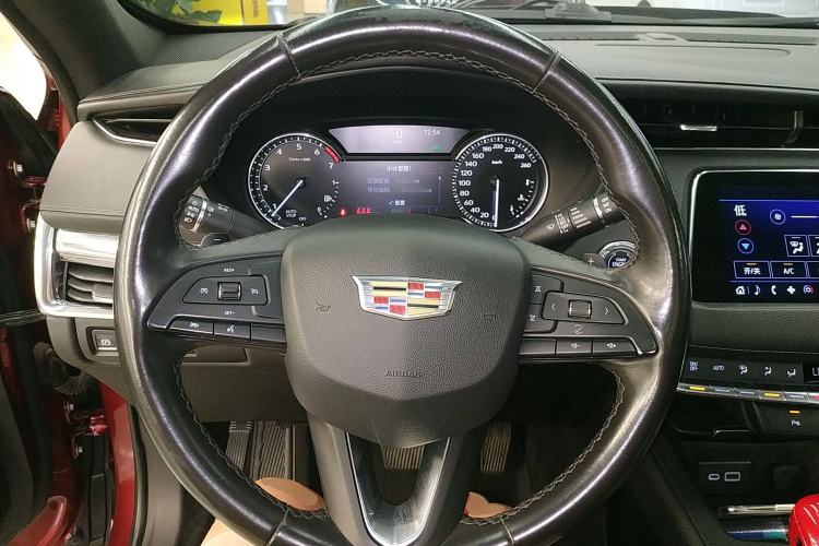 Used Cadillac XT4 2018 28T Two-Wheel Drive Tech Version