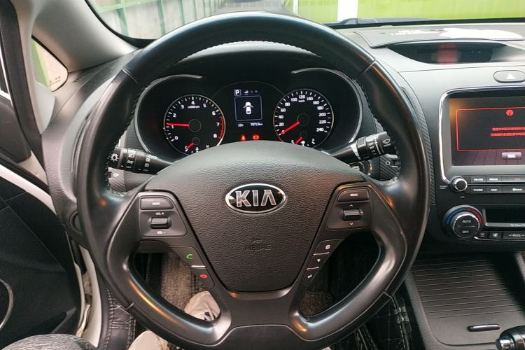 Used Kia K3 2017 1.6L Automatic 15th Anniversary Special Edition GLS Steering Wheel