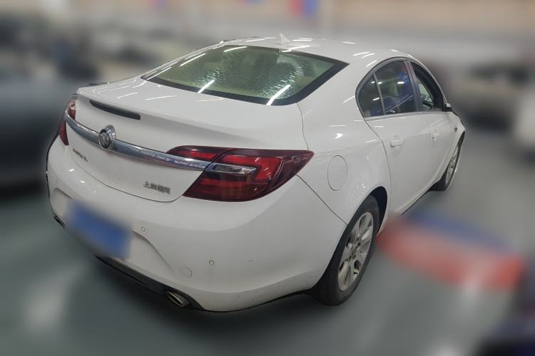 Used Buick Regal 2015 2.0L Leading Fashion Edition Rear Right 45 Deg