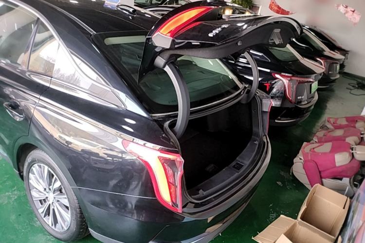 Used Hongqi E-QM5 2022 431 km Charge & Enjoy Edition