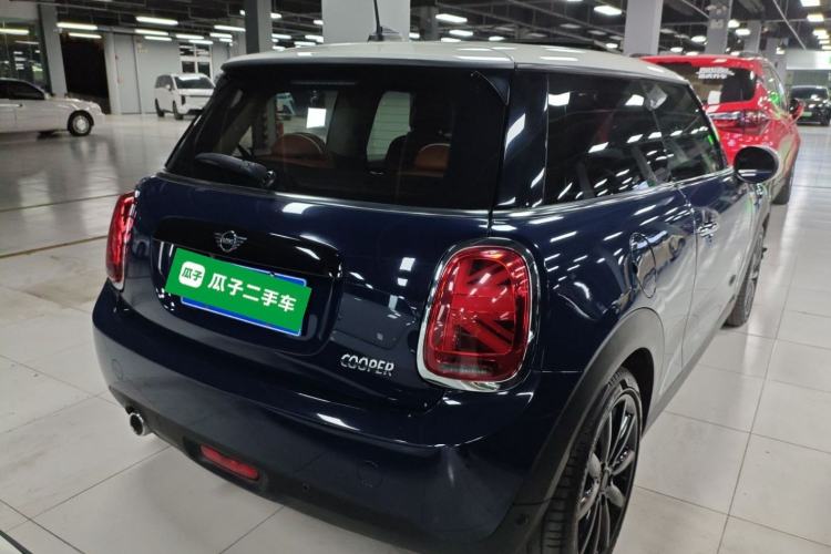 Used MINI MINI 2018 1.5T COOPER Artist