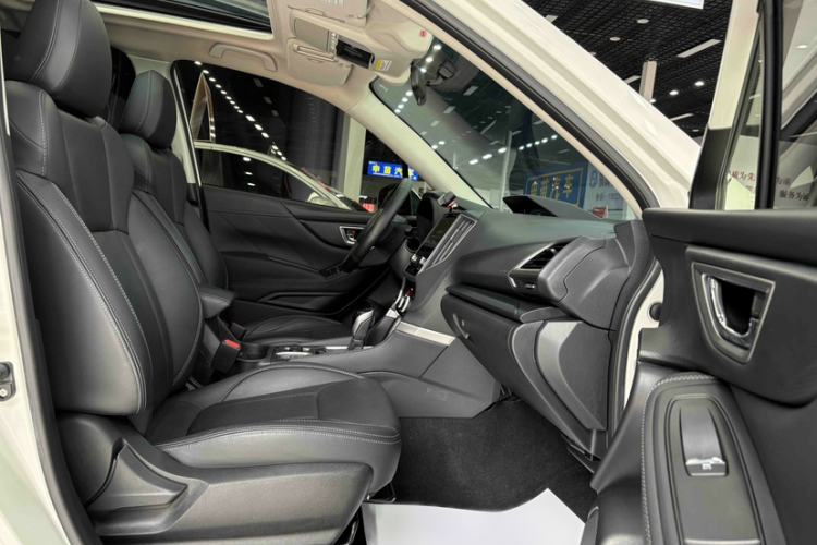 Used Subaru Forester 2019 2.0i Luxury Edition EyeSight Interior 1