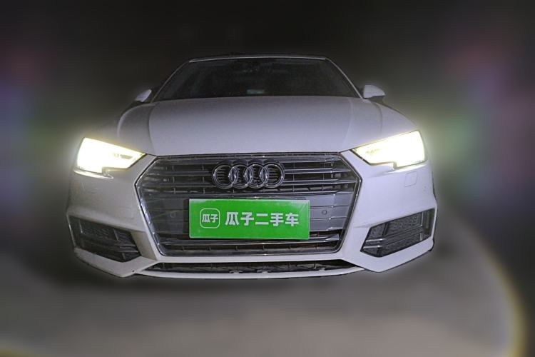 Used Audi A4L 2018 30th Anniversary Edition 40 TFSI Fashion Model
