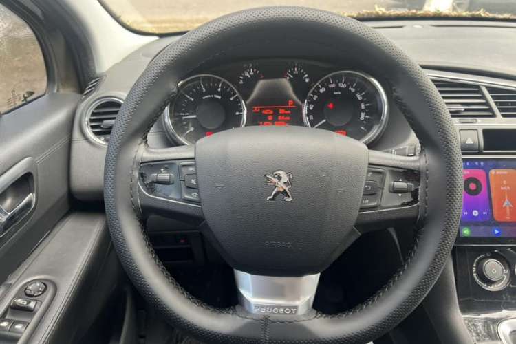 Used Peugeot 3008 2016 1.6THP Automatic Classic Edition