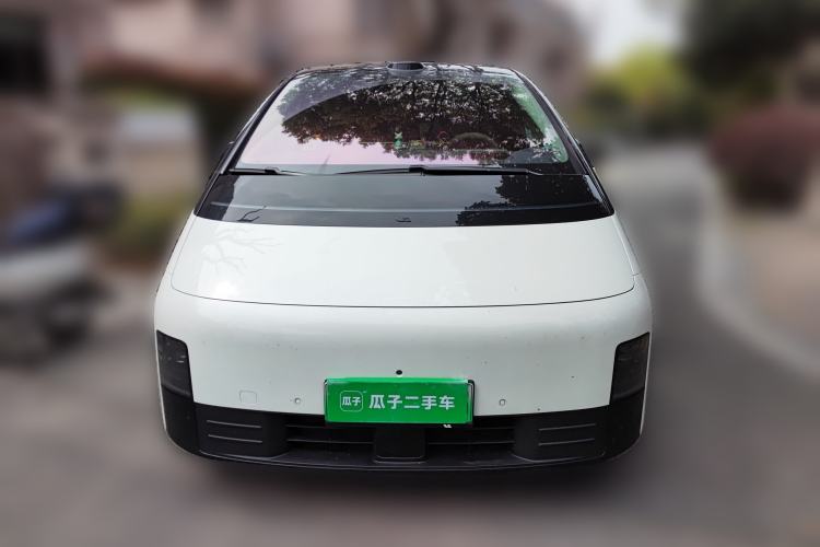 Used Li Auto MEGA 2025 Home Family Special Edition Front