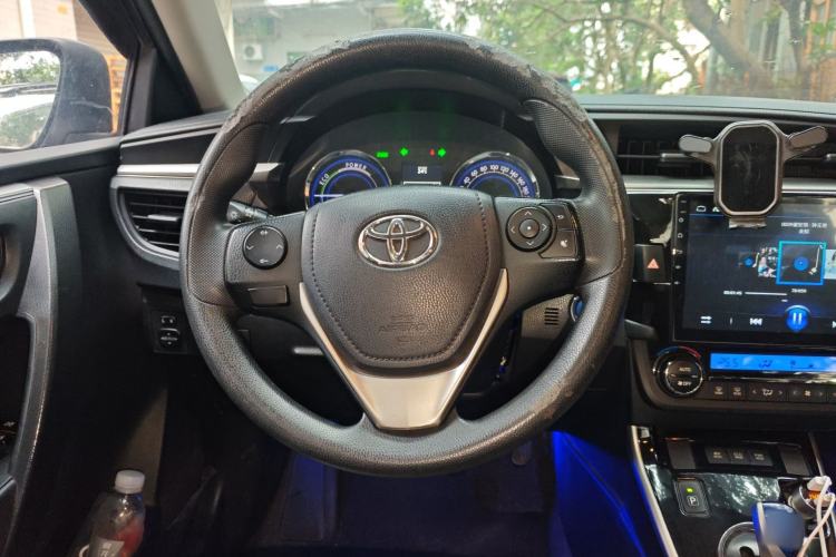 Used Toyota Levin 2016 Dual-Engine 1.8H GS E-CVT Elite Model with Sunroof
