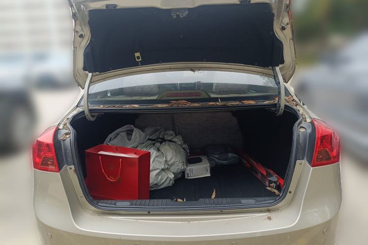 Used Buick Excelle 2013 1.5L Automatic Classic Model Trunk