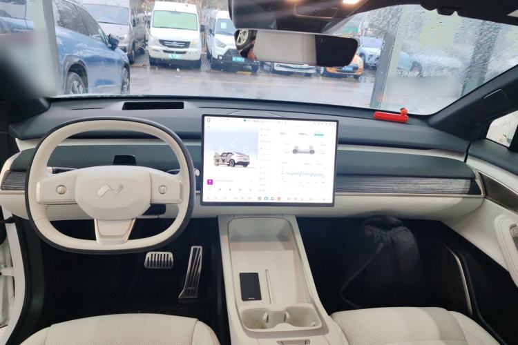 Used ONVO L60 2024 60 kWh Rear-Drive Version