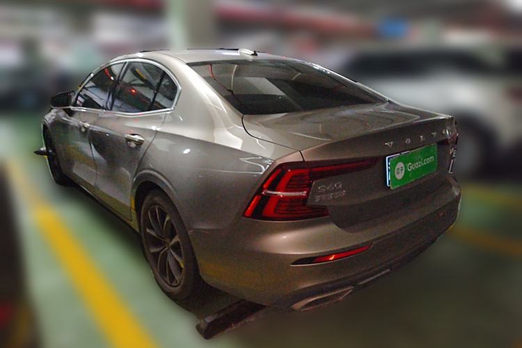Used Volvo S60 2020 T4 Zhiyi Luxury Edition