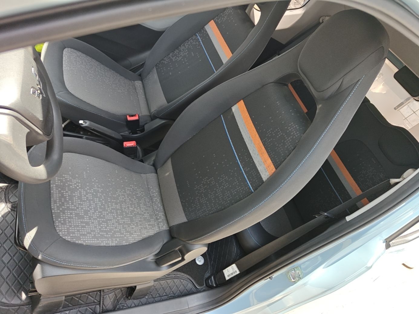 Interior delantero