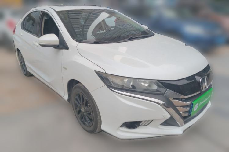 Used Honda Gienia 2017 1.5L CVT Comfort Version Front Right 45 Deg