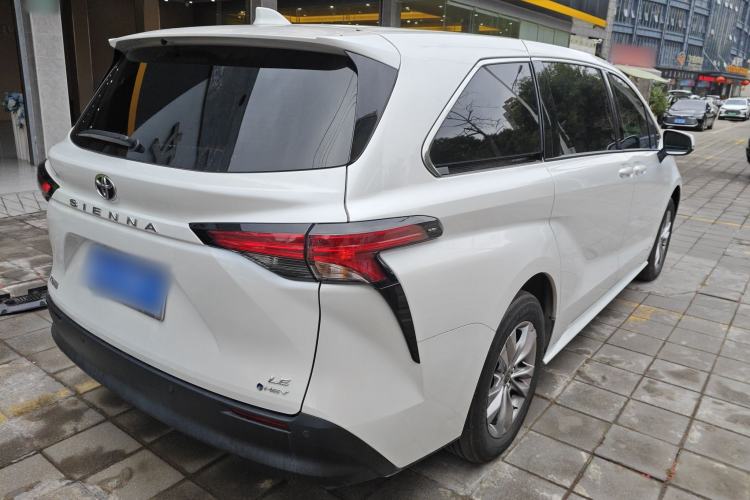 Used Toyota Sienna 2024 2.5L Hybrid Comfort Edition
