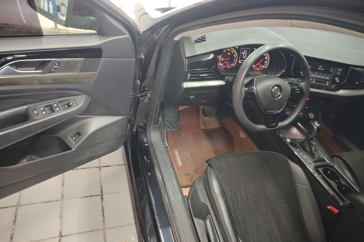 Used Volkswagen Passat 2019 280TSI Business Edition China VI
