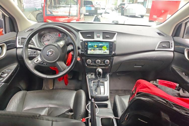 Used Nissan Sylphy 2019 1.6XV CVT Smart Connect Luxury Edition China VI Standard Center Console