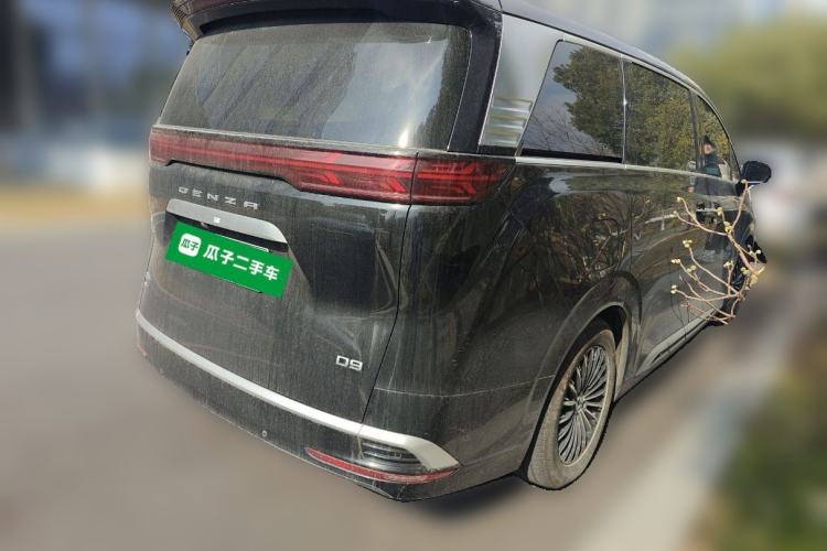 Used Denza D9 2022 DM-i 1040 Prestige Model
