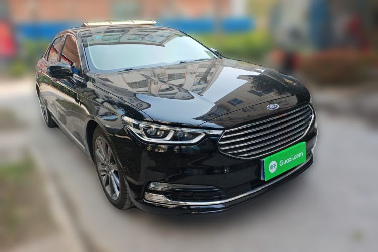 Used Ford Taurus 2019 EcoBoost 245 Premium Edition Front Right 45 Deg