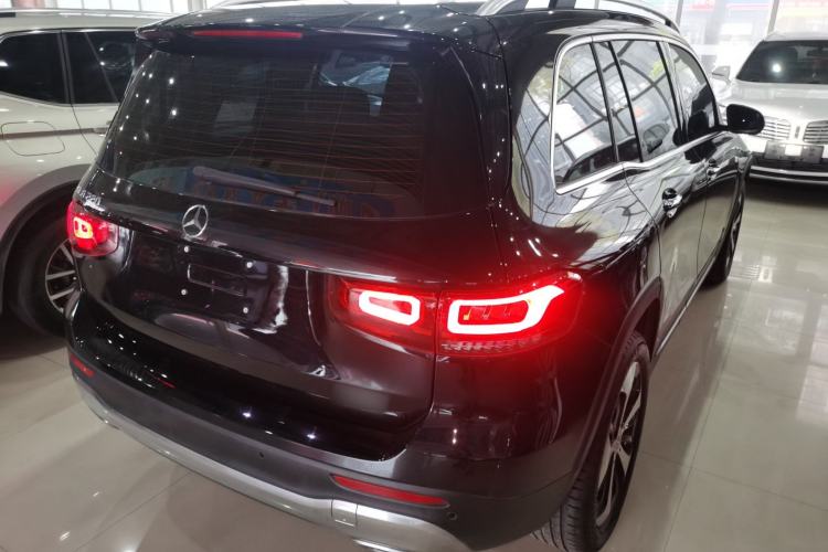 Used Mercedes-Benz GLB 2023 GLB 220 Fashion Model Rear Right 45 Deg