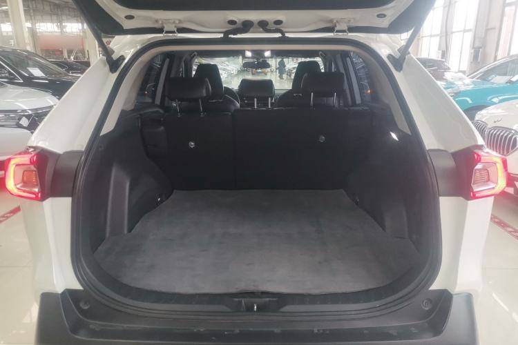 Used Toyota Wildlander 2023 2.0L CVT Two-Wheel Drive Leading Edition
