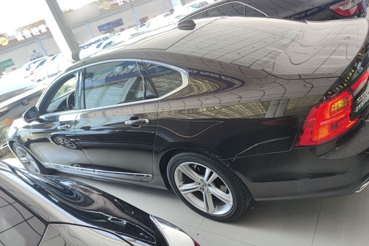 Used Volvo S90 2019 T5 Zhiyi Edition
