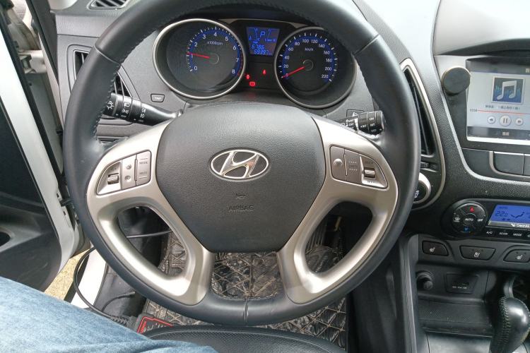 Used Hyundai ix35 2015 2.0L Automatic 2WD Smart Type China IV
