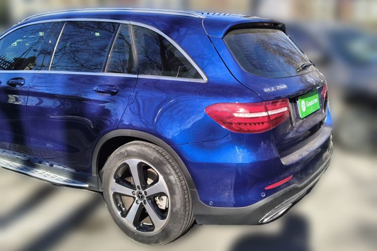 Used Mercedes-Benz GLC 2017 GLC 260 4MATIC Luxury Model
