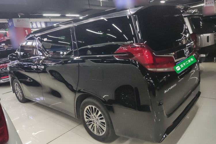 Used Toyota Alphard 2019 Dual-Engine 2.5L Prestige Edition
