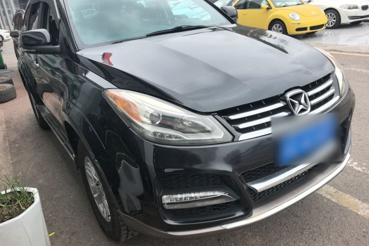 Used JMC Yusheng S350 2014 2.4T Automatic 2WD Diesel Luxury Version with Sunroof 5 Seats