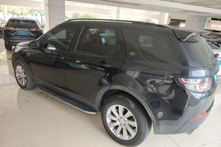 Used Land Rover Discovery Sport 2018 240 PS SE Version