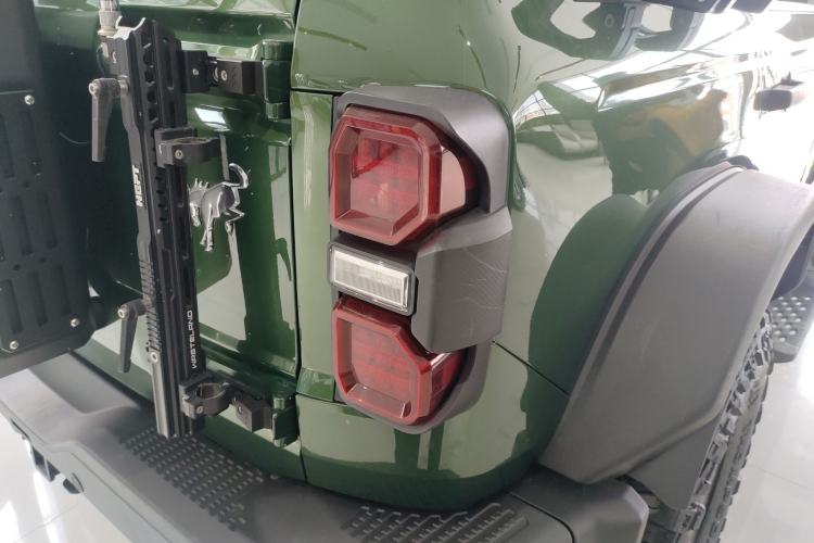 Used Ford Bronco 2024 2.3T Everglades Right Rear Taillight