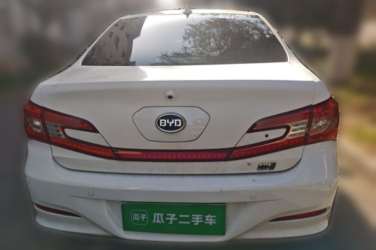 Used BYD Qin New Energy 2015 1.5T Dual-Crown Flagship Plus Edition
