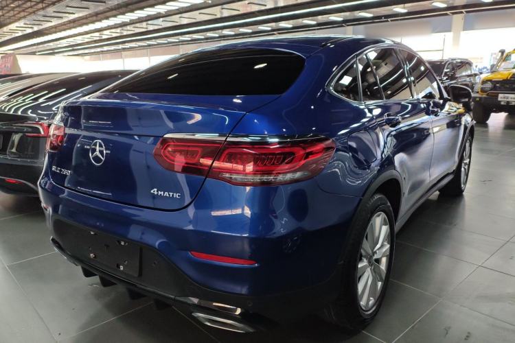 Used Mercedes-Benz GLC Coupe 2021 GLC 260 4MATIC Coupe SUV
