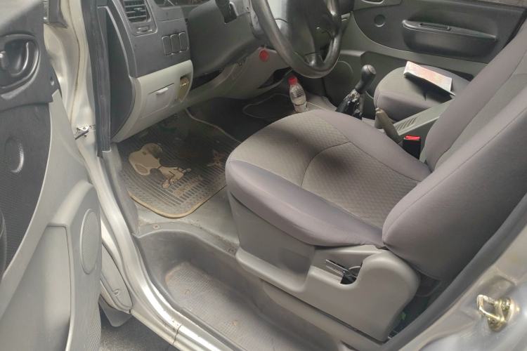 Used FORTHING Lingzhi 2013 M5 Q7 2.0L 7-Seater Long-Wheelbase Comfort Model