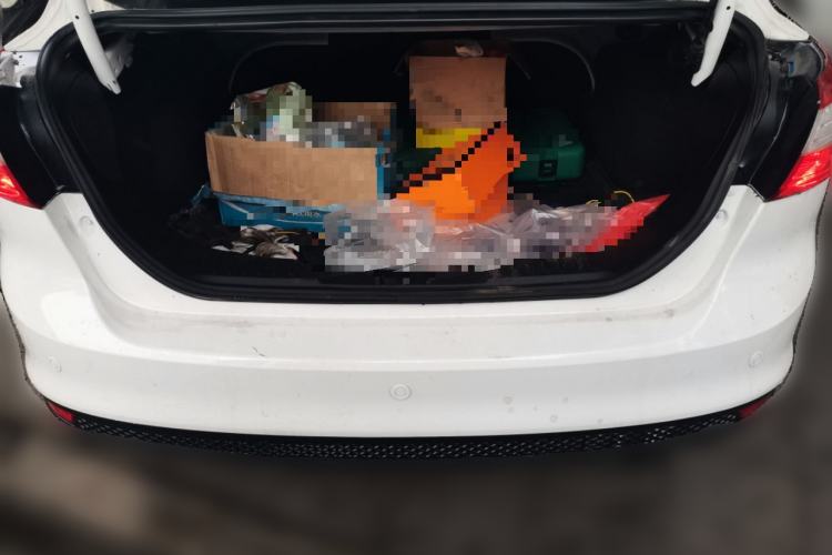 Used Ford Focus 2012 Sedan 1.6L Automatic Fashion Edition