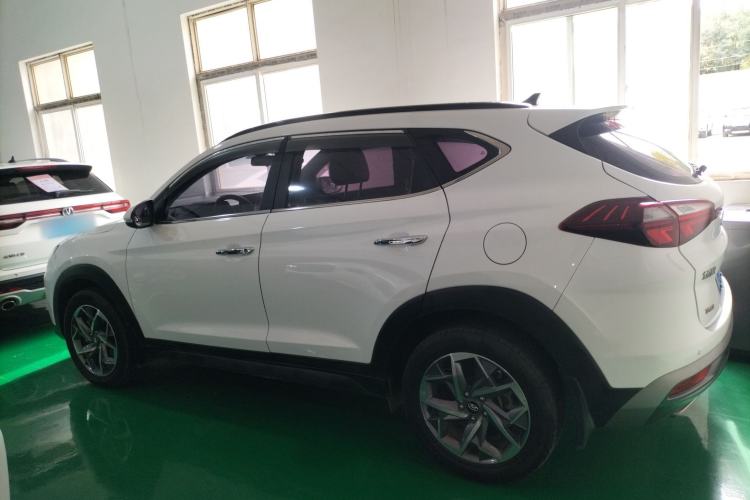 Used Hyundai Tucson 2019 280TGDi Dual-Clutch Two-Wheel Drive Fashion Edition China VI Standard