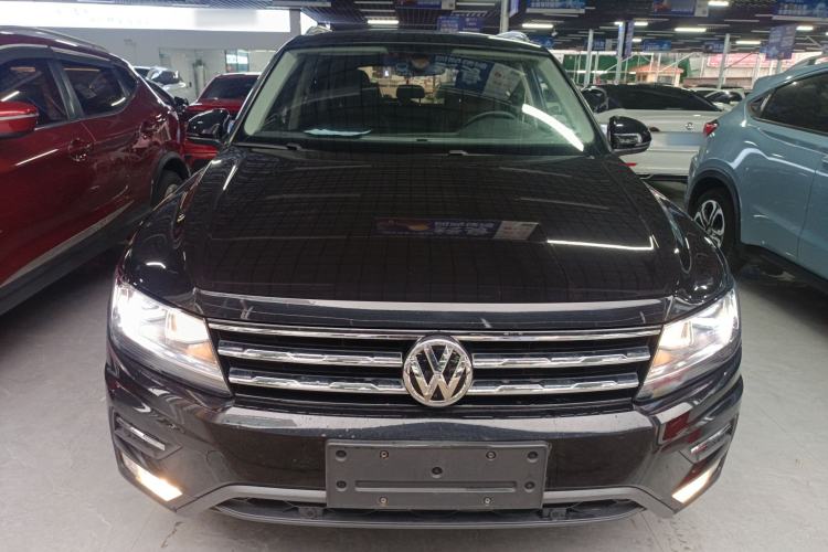 Used Volkswagen Tiguan L 2019 Revised 330TSI Automatic Two-Wheel Drive Smart & Luxury Edition China VI Standard